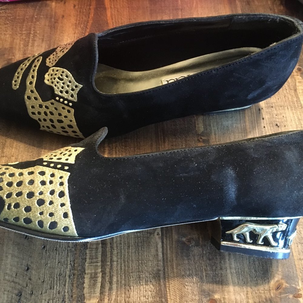 Amanda Black suede cheetah low heel, size 7